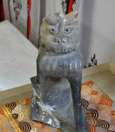 神社所蔵品：瓦製狛犬　（那珂市指定文化財）_2
